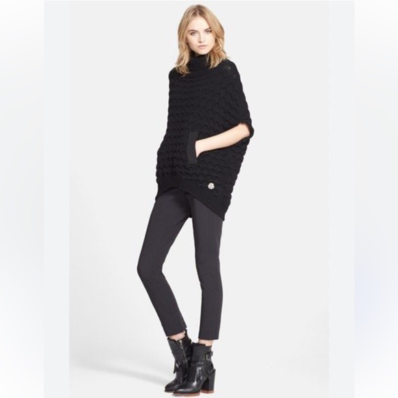 Moncler Virgin Wool Turtleneck Poncho Cape Sweater in Black Size Medium - Picture 3 of 13
